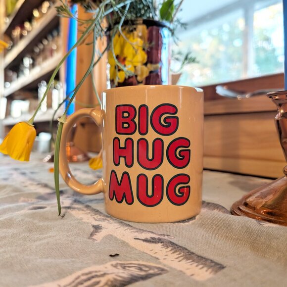 Iconic Pop Culture 80s Vintage Big Hug Mug Tan Orange Red Big Bubble Letters - Picture 2 of 9